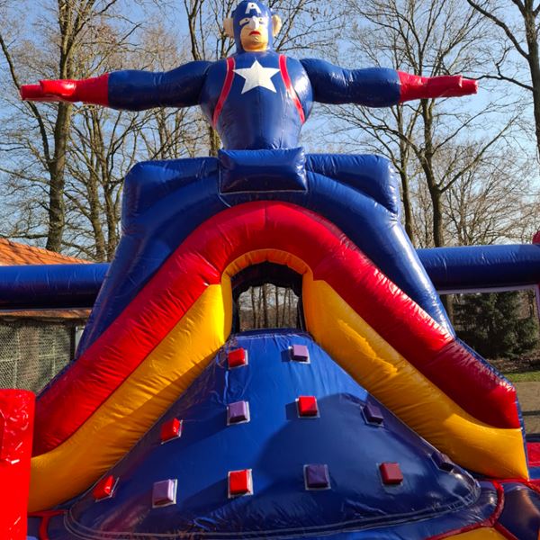 superheld springkussen huren