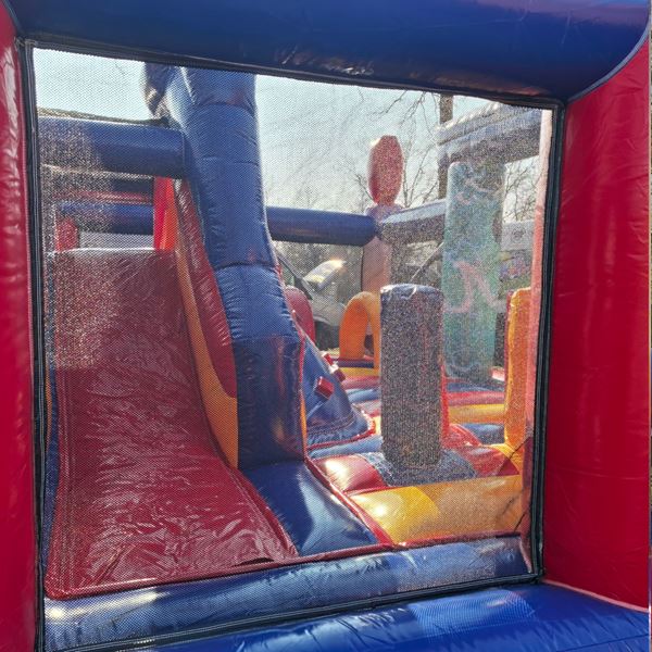 superheld springkussen huren