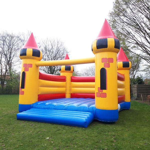 Groot springkussen fort